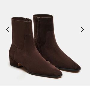Steve Madden Dark Brown Suede Boots “Dusty”